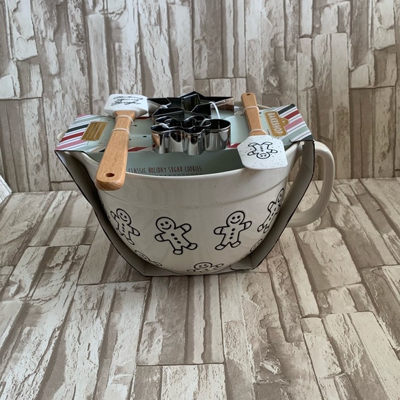 The Holiday The By Masterclass Gingerbread Baking